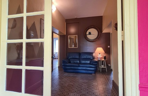 Parroy Cottage | Family-Friendly Ground-Floor Cottage with Large Garden, Near Canal and Forest