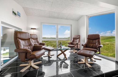 Sondervig House | Family-friendly holiday home with indoor pool and outdoor spa 100 meters from.