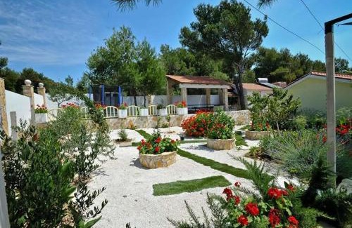 Milna (Brac) House | Family friendly house with a swimming pool Cove Koramaslinova - Koromaslinova, Brac - 15479
