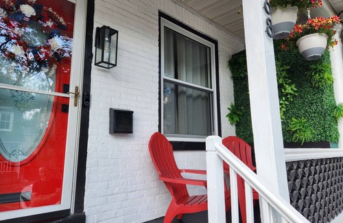 Bethlehem House | Family-Friendly Townhome Bliss:10min to Lehigh Valley Festivals & Events
