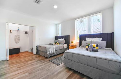 Allapattah Apartment | Family-Friendly Townhouse w Private Parking Included