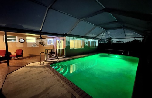 Pembroke Pines House | Family friendly 3bed, 2bath house with WiFi, AC, Pool. 6mi-beach, 13mi-airport