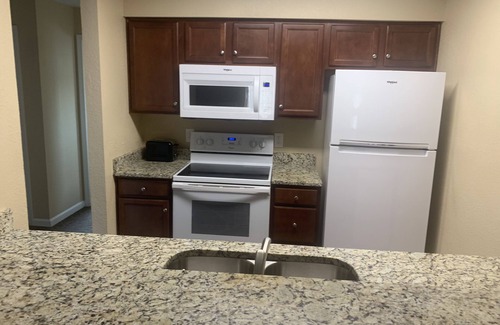 Berkeley House | Family friendly vacation you don't want to miss! 4BDR townhome sleeps 12!