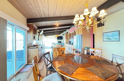 Potlatch House | Family-Friendly Waterfront Escape on Hood Canal – Now with Lower Fall Rates!