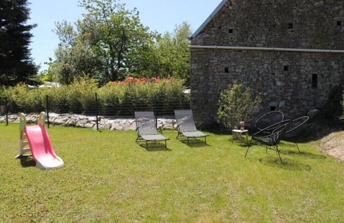 Besneville House | Family gîte for 14 people
