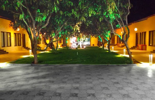 Navi Mumbai Resort | Family Get together, group picnic, weekend getaway in Panvel , Navi mumbai