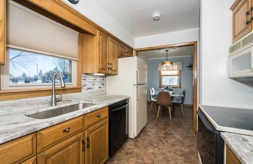 Superior House | Family, Group Friendly, Large Yard, Only 6 Miles To Duluth, MN! EV Charger