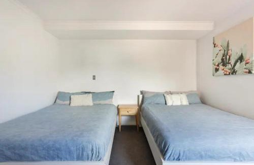 Fremantle Apartment | Family Havenideal Location & Spacious