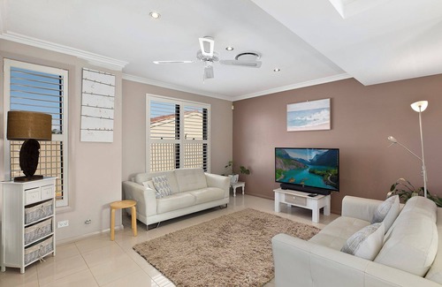 Long Jetty Apartment | Family Hideaway on Elsiemer