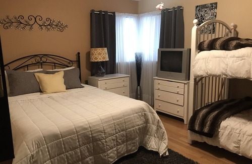 West Allis House | Family Home Available for DNC Convention
