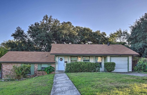 Shearer Hills - Ridgeview House | Family Home, Halfway Between Airport & Dtwn