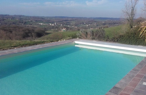 Castetner House | Family home in Loubieng