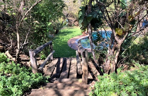 Bulawayo Apartment | Family Lodge in Natural African Bush - 2115