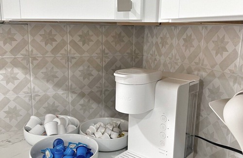 Decatur House | Family Oasis in Decatur Fire Pit Pet Friendly Fast Wi-Fi