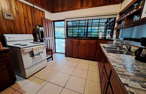 Tambor House | Family Perfect Home Right On The Beach