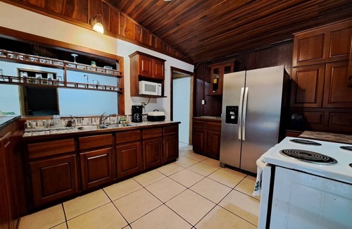 Tambor House | Family Perfect Home Right On The Beach