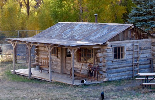 Del Norte Cabin | Family Ranch with Guest Cabin