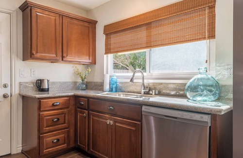 Fire Mountain House | Family Retreat - Pet Friendly | Beach | Legoland