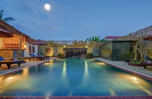 Siem Reap House | Family Room: 1double bed & single bed - free breakfast
