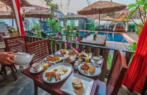Siem Reap House | Family Room: 1double bed & single bed - free breakfast