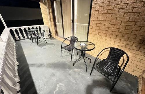 Lurnea House | Family Room with Attached Private Balcony - L4