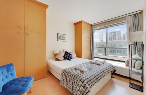 15th Arrondissement Apartment | Family Seine & Spacious Flat 8min walk to EiffelTower AC