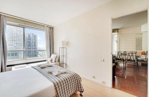 15th Arrondissement Apartment | Family Seine & Spacious Flat 8min walk to EiffelTower AC