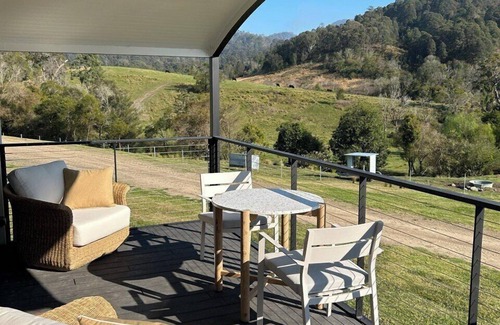 Salisbury House | Family-sized getaway in the heart of the Williams valley, near Barrington tops