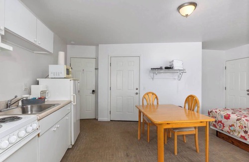 Lake City Apartment | Family Stay - 4 Cozy Combined Studios