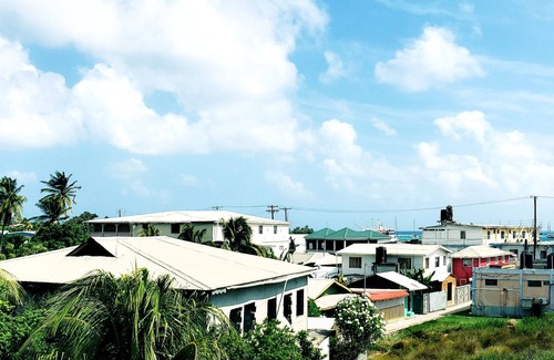 Clifton Apartment | Family styled Apartments/Guest House - 5 minutes walk from the beach.