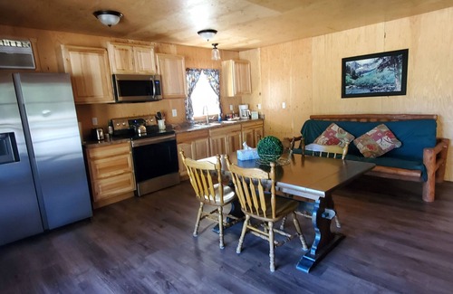 Noxon House | Family suite at Noxon Creekside Motel