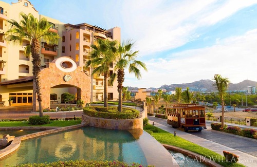 El Medano Ejidal Resort | Family Thanksgiving Luxury in 3Bd Presidential Penthouse on Cabo's Medano Beach