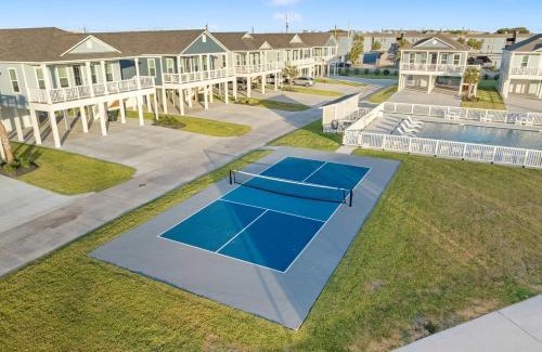 Galveston House | Family Villa Walk to Beach