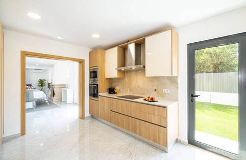 Montechoro Villa | Family villa with heatable pool & game room