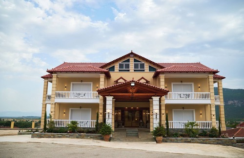 Kalambaka Apartment | Famissi sofita 7
