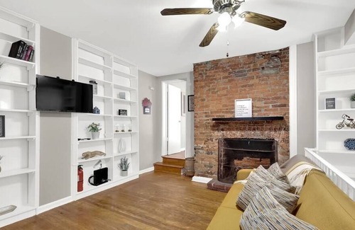 Society Hill Apartment | Fantastic area and unique apartment to make your stay an amazing experience