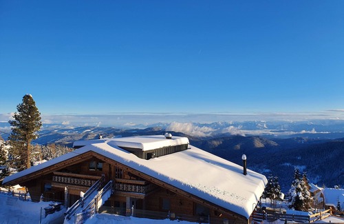 Albeck Apartment | Fantastic luxury chalet: valley & mountain views with sauna & fireplace, fully equipped