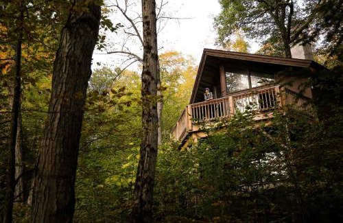 Wevertown House | Fantastic Secluded Cabin with Nice Sights in North Creek, New York