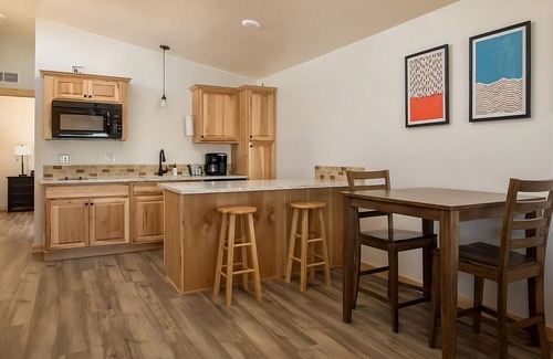 Boardman Hotel | Fantastic Stay on Columbia River! Spacious Cabin w/Free Parking, Breakfast