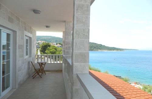 Stomorska Apartment | Fantastically beautiful apartment right on the sea with a balcony