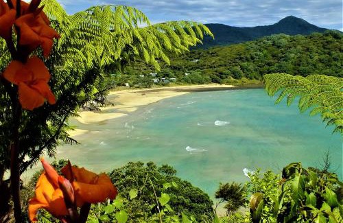 Tryphena House | Fantasy Island - private seaview cabins