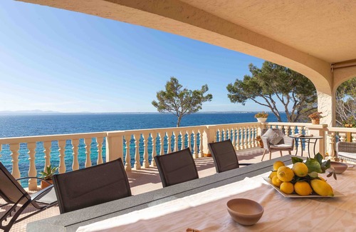 Alcanada Villa | Far Alcanada. Spectacular villa facing the sea in Alcanada