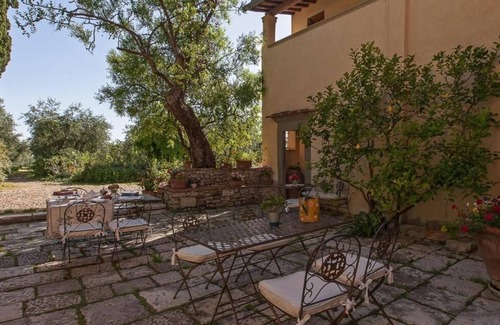 Sesto Fiorentino Apartment | Farm in Tuscany, apartment in Villa, garden and pool