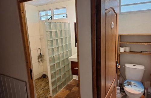 Papara House | Fare blue Maeva