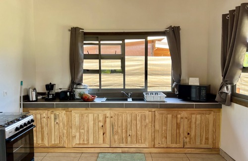 Moorea-Maiao Ski Chalet | Fare Te Ava - Comfy cabin w Private Beach Access