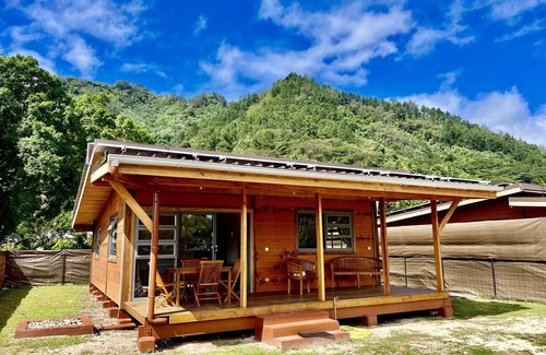 Moorea-Maiao Ski Chalet | Fare Te Ava - Comfy cabin w Private Beach Access