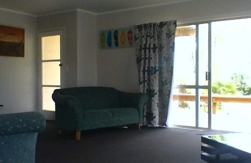 Ahipara Cottage | farm cottage close to the beach