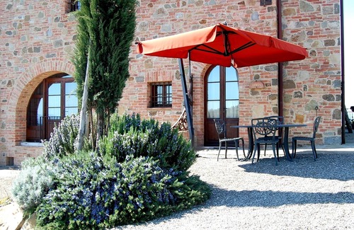 Siena Historical Center Apartment | FARMH. PODERE CUNINA 25 KM SUD SIENA DI FRONTE AL MONTALCINO PRENDENDO CUCINE DI CUCINA