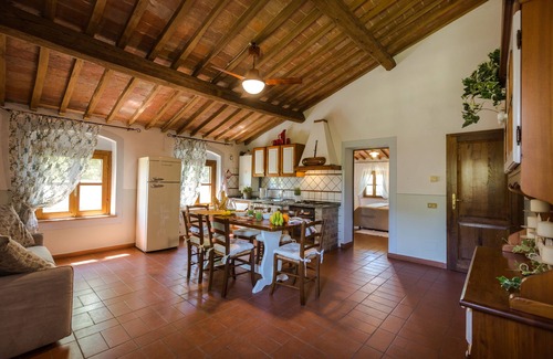 Peccioli Other | Farmhouse apartment (Margherita 4+2) Volterra area, San Gimignano, Pisa