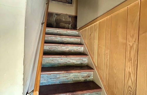 West End House | FARMHOUSE ON FIRST- SUPER close to CASV - Spacious 5-bedroom home